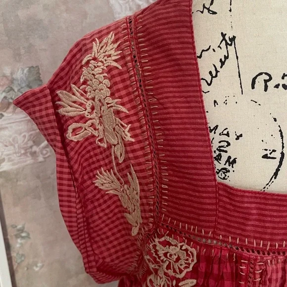 FREE  PEOPLE HALF MOON EMBROIDERED TOP CHERRY WHITE SMALL LARGE - Picture 7 of 7